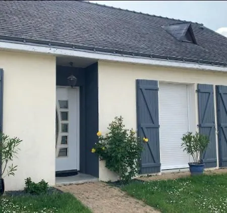 Maison Entiere « Maison Avec Piscine  » Holiday home Breze